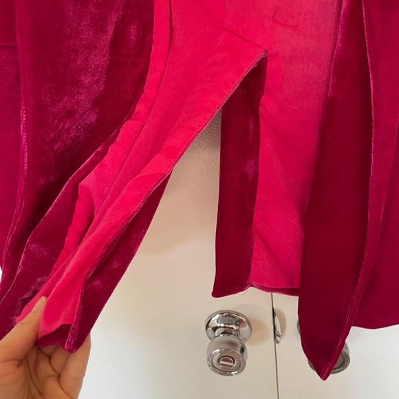 Endless Rose Fuchsia Oversized Velvet Blazer Size S (NWOT) - Picture 13 of 16